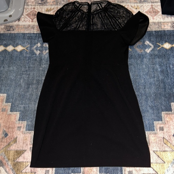 Black dress with zipper closure in back - Picture 3 of 3